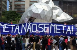 Meta lucrou com propaganda eleitoral irregular e restringiu perfis pró-Lula, diz dossiê