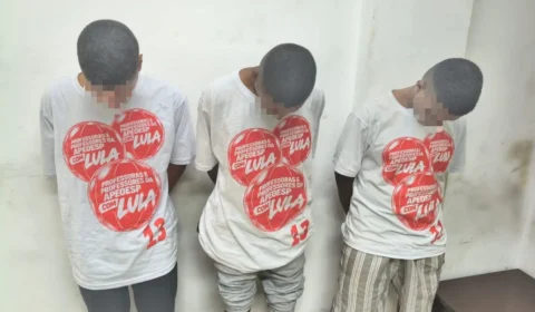 Ouvidoria pede afastamento de PMs acusados de vestir suspeitos com camisetas do PT