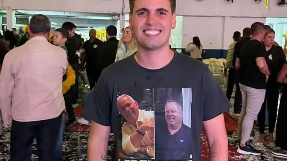 Filho de mandante da morte de Marielle, Kaio Brazão faz campanha para Flávio Bolsonaro 
