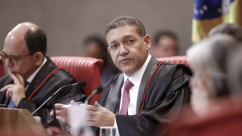 Presidente do TSE diz não haver ameaça internacional ou do crime organizado nas eleições