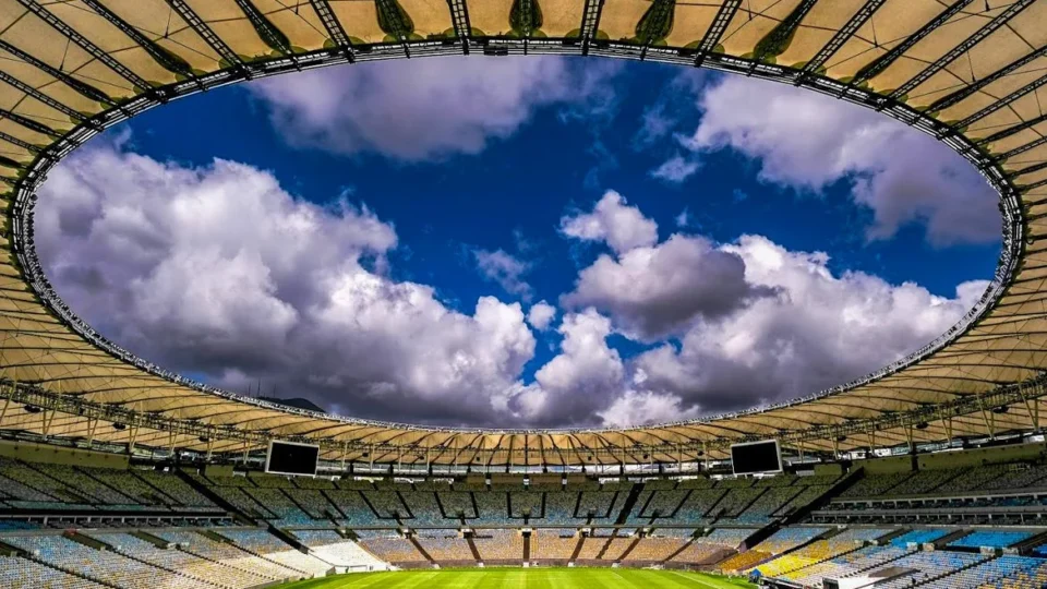 O futebol como negócio e a morte da cultura