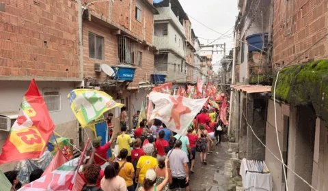 Moradores de favelas do Rio de Janeiro declaram voto em Lula nas redes sociais