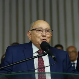 Entidade pede inelegibilidade de políticos após pastor dizer que igreja elegeu candidatos