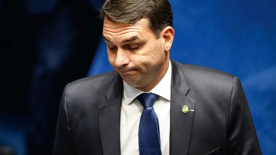 Adriano da Nóbrega, Major Ronald e Peixe: veja histórico de Flávio com milicianos