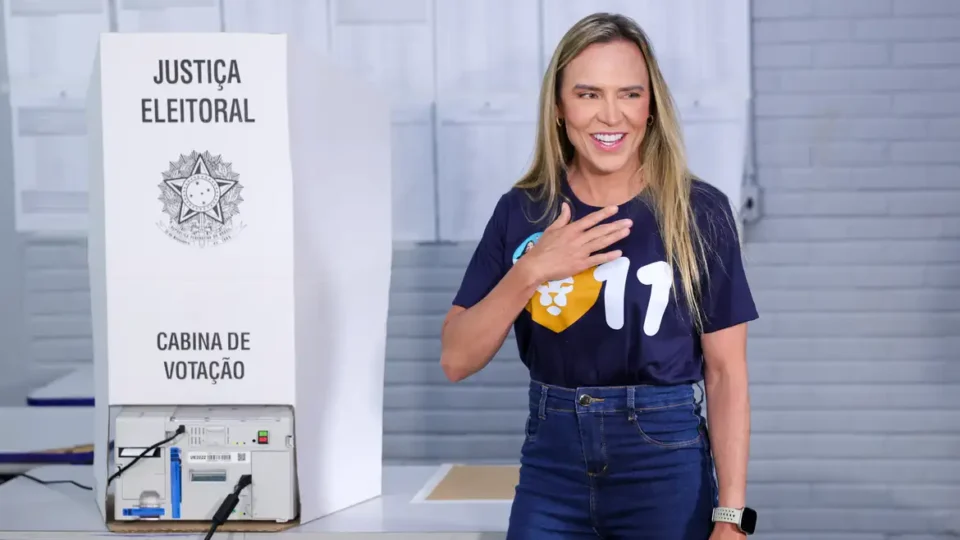 Celina Leão (PP) é reeleita governadora do Distrito Federal