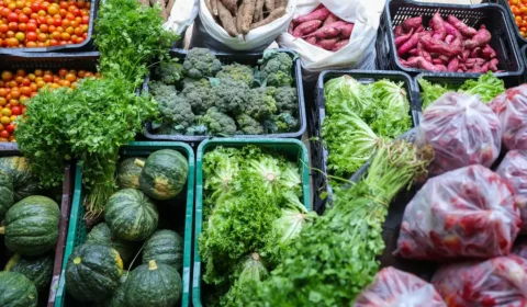 Alimentos subiram 56,6% com Jair Bolsonaro, mais que o dobro da alta sob Lula