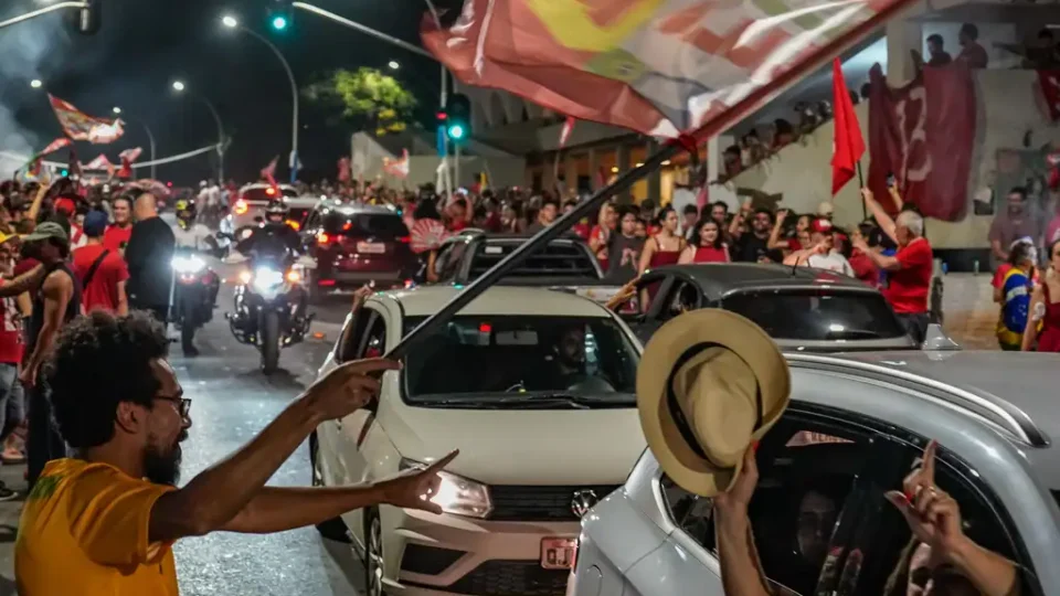 Site incentiva boicote contra empresas que tenham donos ou funcionários que apoiam Lula