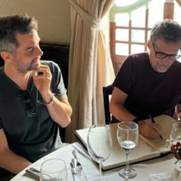Wagner Moura e Kleber Mendonça Filho assinam carta sobre eleições no Brasil