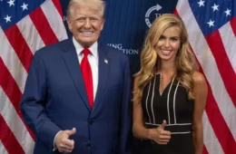 Porta-voz de Trump deixa cargo após polêmica sobre título de advogada