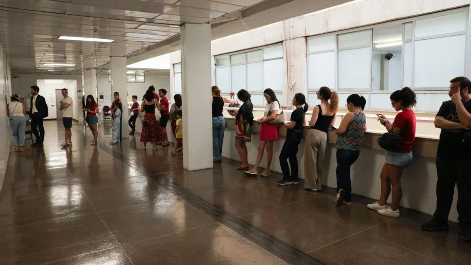 Segundo turno: saiba como consultar local de votação para domingo