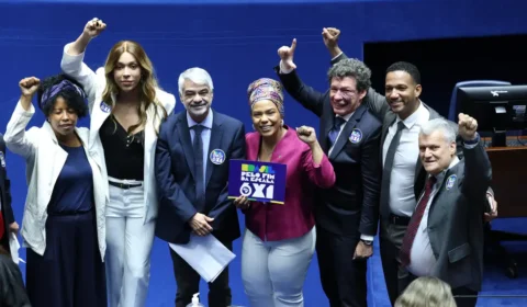CUT elogia fim da “massacrante” 6×1; CNI quer revisar PEC aprovada