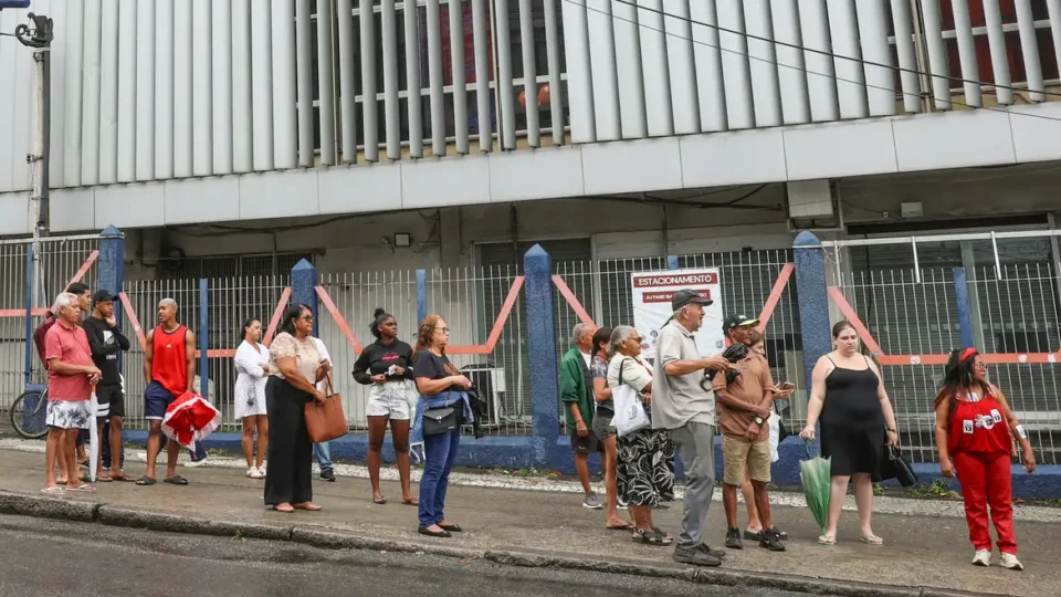 PF investiga se problemas na circulação de ônibus prejudicaram eleitor