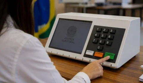 Seis países espalham alertas de segurança às vésperas da eleição no Brasil
