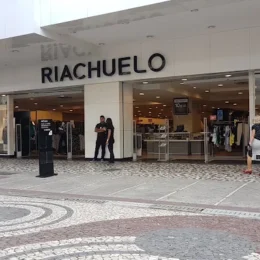 Deputado do PT diz que compras na Riachuelo aparecem como pagamentos ao PL