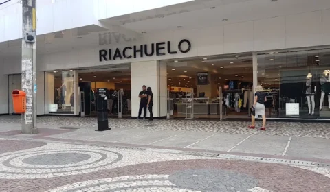 Deputado do PT diz que compras na Riachuelo aparecem como pagamentos ao PL