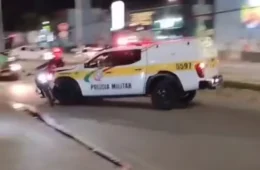 Carro da PM atropela motociclista durante comemoração da vitória de Lula em SC