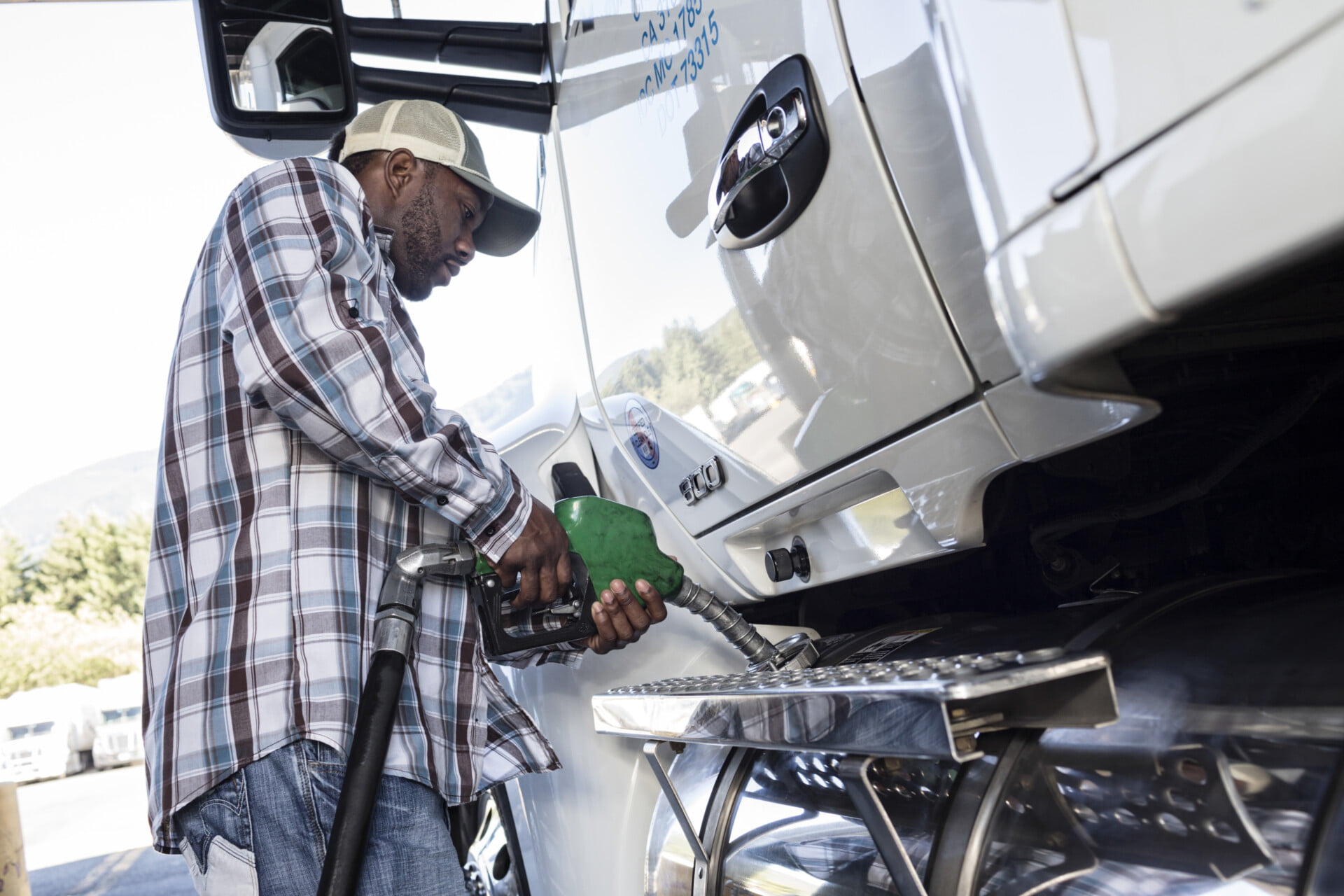 aumento do preço do combustível, falta de diesel, barril de petróleo, produção de petróleo