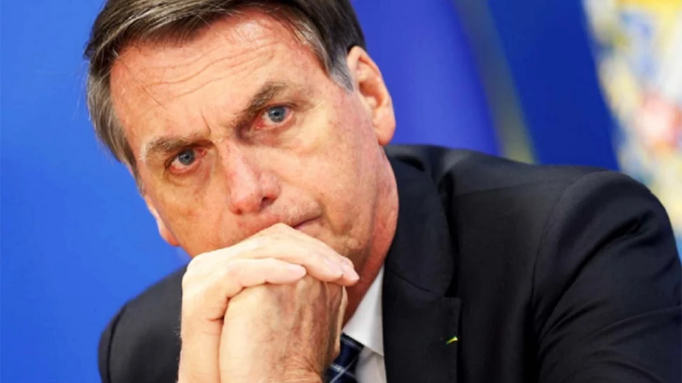 Bolsonaro espera que Trump ajude sua volta à política em 2026, diz jornal americano