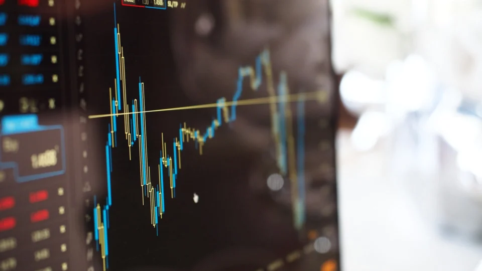 Ibovespa sobe 0,71% com ganhos das mineradoras e siderúrgicas