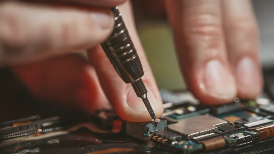 Ministério da Ciência e Tecnologia vai coordenar estudo para apurar viabilidade de estatal fabricante de chips em processo de liquidação