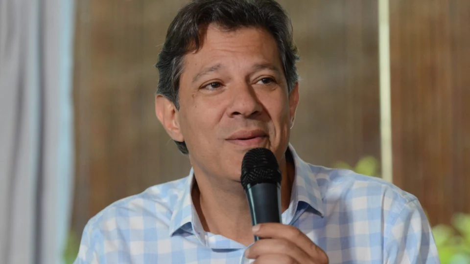 Fernando Haddad quer mostrar ao mercado que não é centralizador ao nomear conselho de economistas para a Fazenda