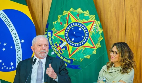 ‘Economia precisa de juros acessíveis para voltar a crescer’, afirma Lula