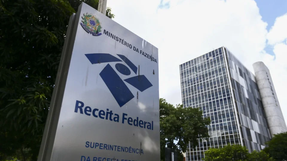 Isenção do imposto de renda aprovada: veja como fica a tabela de descontos