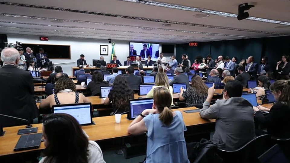 Deputados pró-reforma agrária dizem que não se limitarão a postura defensiva durante CPI do MST