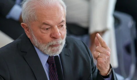 Lula sanciona novo arcabouço fiscal com dois vetos. Um dos trechos vetados dá mais flexibilidade para o governo bloquear investimentos