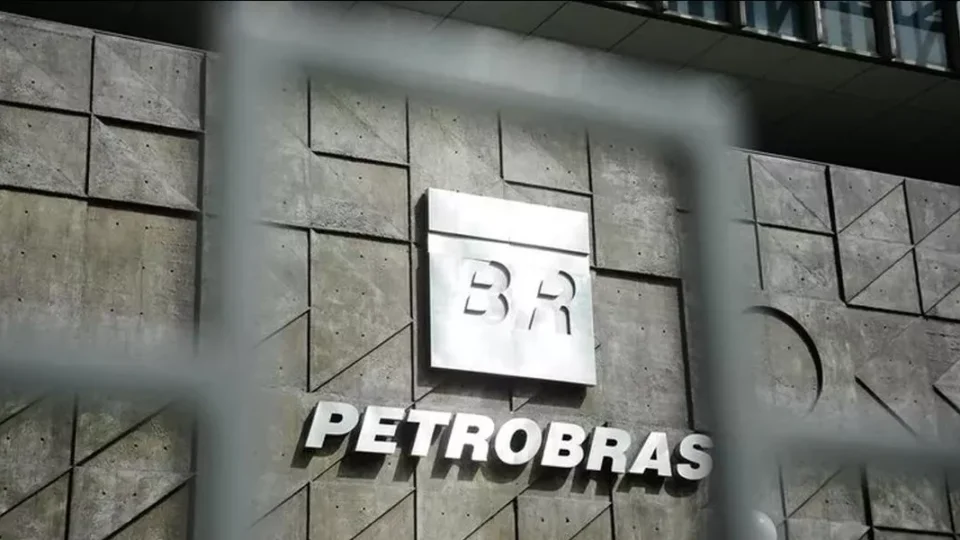 Aos 70 anos, Petrobras mira transição energética e margem equatorial