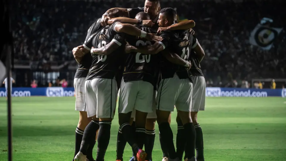 Vasco goleia. Athletico-PR e Grêmio vencem pela 24ª rodada do Brasileirão