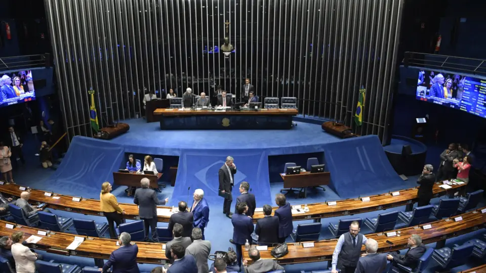 Senado desafia Supremo e aprova marco temporal das terras indígenas