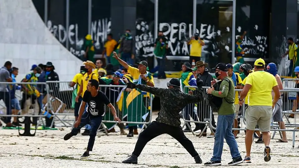 PF prende 49 pessoas em operação para capturar participantes do 8/1 que estão foragidos