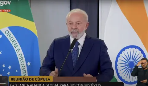 Após delação de Mauro Cid, Lula cita ‘perspectiva de golpe’ de Bolsonaro: ‘Envolvido até os dentes’