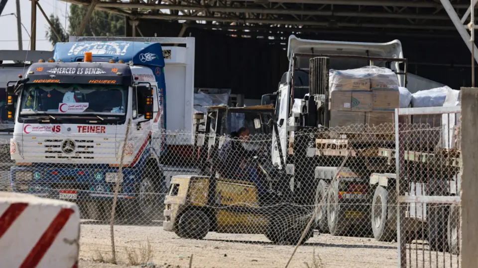 Autorizada entrada de ajuda humanitária em Gaza; para alguns, ‘uma gota no oceano’