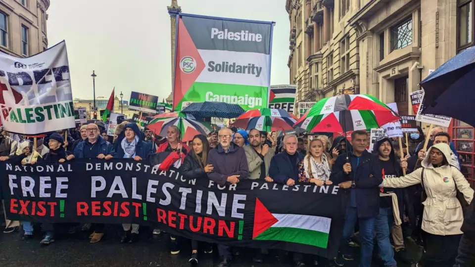 Manifestações pela Palestina reúnem milhares de pessoas em diversos países