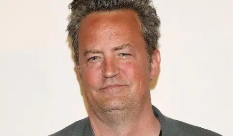 Colegas da série Friends lamentam morte de Matthew Perry, aos 54 anos