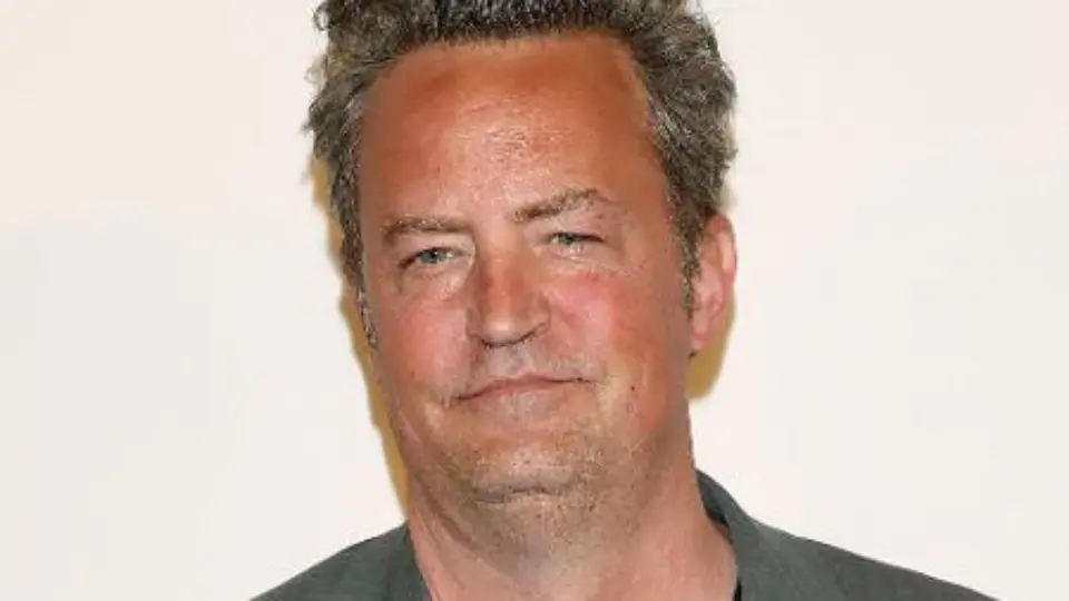 Colegas da série Friends lamentam morte de Matthew Perry, aos 54 anos