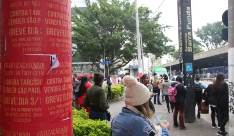 Tarcísio diz que greve no metrô, trens e Sabesp é ilegal e vai contra decisão do TRT