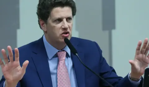 Ricardo Salles xinga general responsável pelo Planalto no 8/1: ‘FDP!’