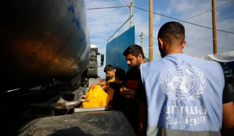 Pela primeira vez desde início da guerra, ONU distribui água limpa no norte de Gaza