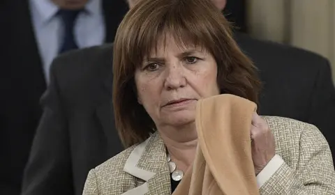 Argentina: enquanto Bullrich critica Lula, cresce apoio internacional a Massa