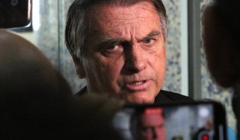 Moraes pede à PF que investigue doações de R$ 17 milhões, via Pix, a Jair Bolsonaro