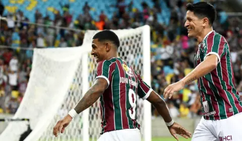 Fluminense vence Coritiba por 2 a 1 e decreta rebaixamento do Coxa