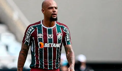 Felipe Melo tem contas bancárias bloqueadas por dívida de mansão