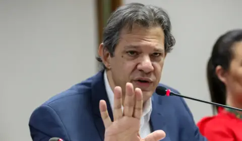 Diesel vai sofrer reoneração, mas Haddad afirma que preço do litro não deve subir