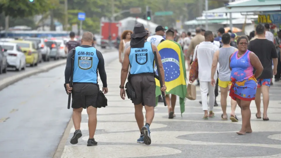 Barroso dá 5 dias para presidente do TJRJ se manifestar sobre apreensão de menores