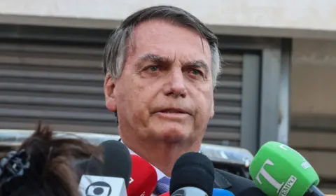 Bolsonaro quer devolução de passaporte apreendido pela PF