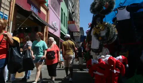 Compras de Natal podem movimentar R$ 74,6 bilhões, indica pesquisa