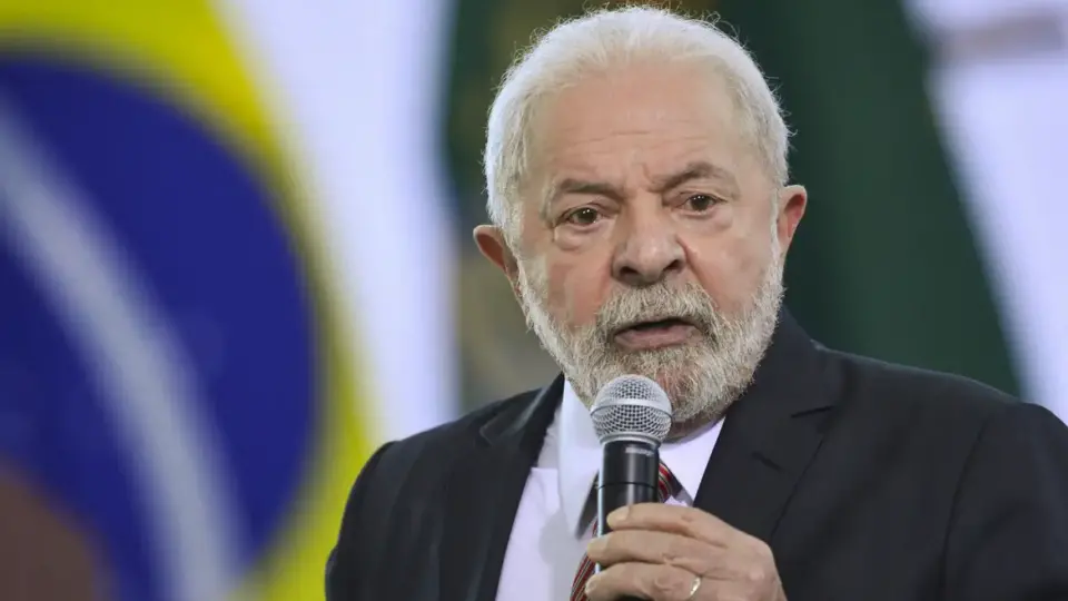 Com Lula, gastos no cartão corporativo caem R$ 149 milhões em 2023